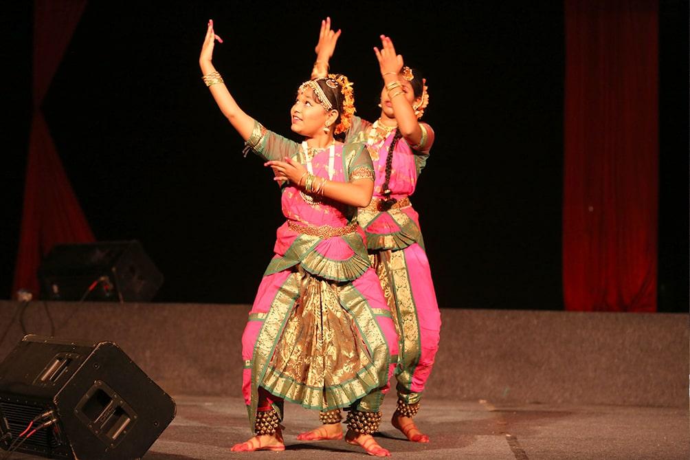 Theatre performance at FKS